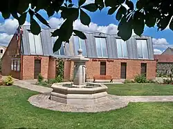 The town hall in Pecqueuse