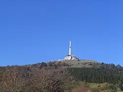 Crêt de l'Oeillon with the France Info antenna