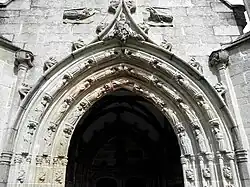 The south porch showing the voussoirs decorated with depictions of the apostles