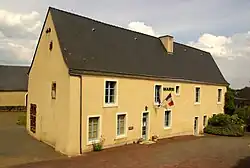 The town hall of Poillé-sur-Vègre
