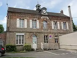 The town hall of Pouilly-sur-Serre
