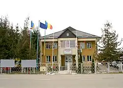 Săvinești town hall
