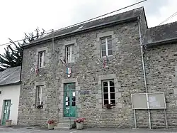 The town hall in Princé