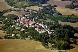 A general view of Puycasquier