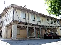 The Place de Arcades, in Réalville