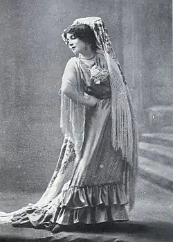 Régina Badet in 1910.