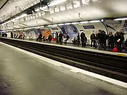 Line 11 platforms at Rambuteau