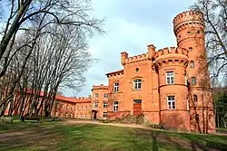 Raudonė Castle
