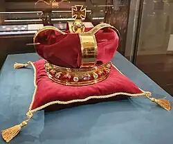 Front view of the reconstructed Gediminas's Cap, exhibited in the Palace of the Grand Dukes of Lithuania in Vilnius