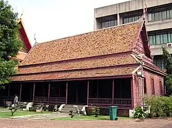Phra Tamnak Daeng (Red House)