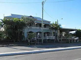 Commercial Hotel, Redbank, 2013