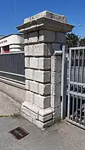 Sideview of entrance pillar