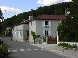 Houses within Rizaucourt-Buchey