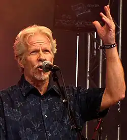 Robert Martin on the stage with Zappawoman Trio (Zappanale 2022)