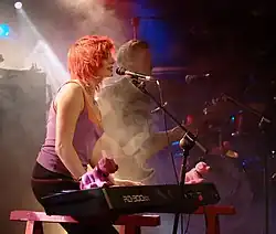 Roosbeef performing in 2009