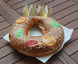 Traditional plain roscón de reyes