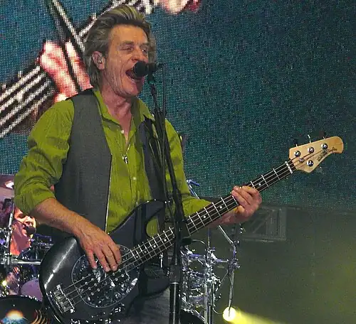Valory performing in Minneapolis, Minnesota, September 2008