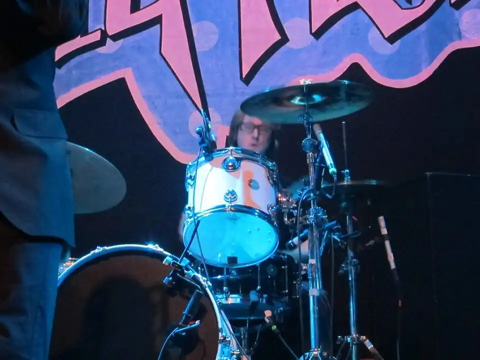 Steen with Reel Big Fish in 2014.