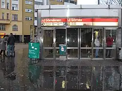 Station entrance, pre-facelift
