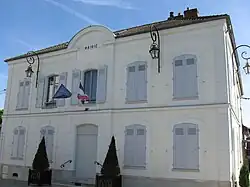 The town hall in Saâcy-sur-Marne