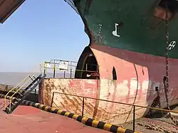 Safe accesses to the ships during recycling[85]