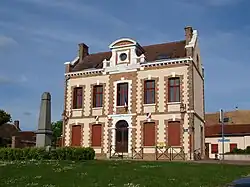 The town hall in Saint-Agnan