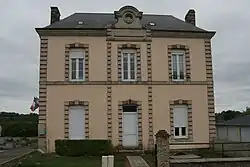 The town hall of Saint-Denis-des-Coudrais