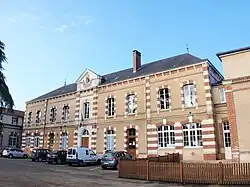 The town hall in Saint-Sauveur-en-Puisaye