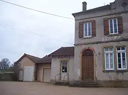 The town hall in Saint-Vincent-des-Prés