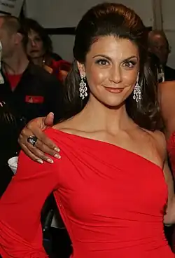 Samantha Harris Co-Host: (2–9)