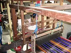 Tenun Samarinda (Kutainese)