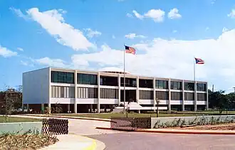 Supreme Court Building (1955) in Puerta de Tierra