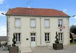 The town hall in Saponcourt
