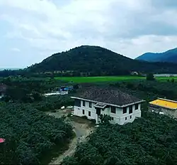 A traditional house in Jokandan