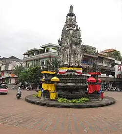 Sari Statue, Semarapura