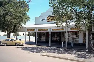 Main street, Laura c. 2000