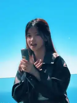 Shania in 2025