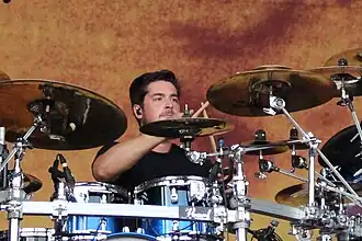 Foist performing with Breaking Benjamin in 2017
