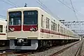Set 8518 in the third livery variation in April 2015
