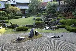 Shitennō-ji's karesansui