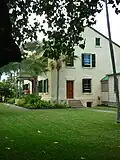 Side view of Huliheʻ Palace. (10/2012)