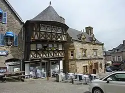 Two of the oldest buildings of downtown Saint-Renan in 2010.