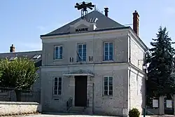The town hall in Soisy-sur-École