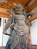 Niō statue