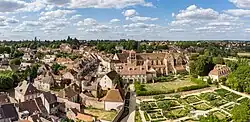 A panoramic view of Souvigny with the priori