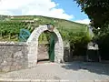 Gate Goldener Wagen, next to it the Spitzhaus Stairs