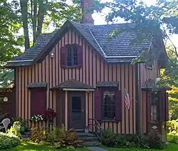 Springside gatehouse (1850)