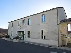 The town hall in Saint-Ciers-Champagne
