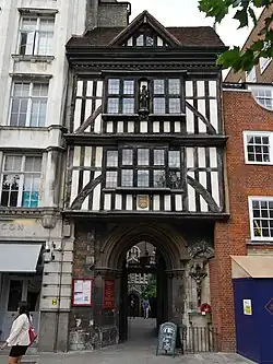 Saint Bartholomew's Gatehouse (1595)