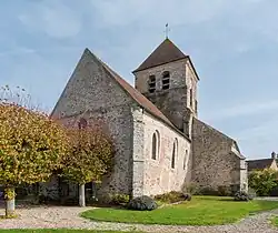 The church in Montceaux-lès-Provins